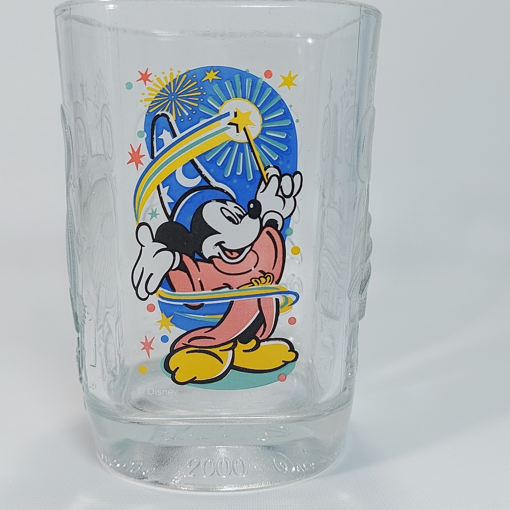 Vintage Walt Disney World Rare Pink Error Mickey Mouse 2000 Glass McDonald's